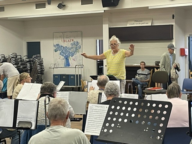 Eerste repetitie in het nieuwe oefenlokaal